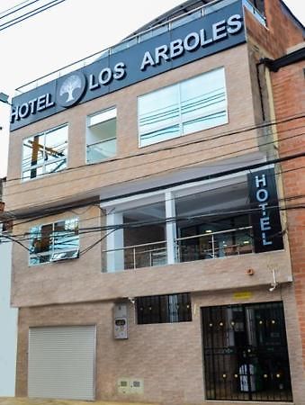 Casa Hotel Los Arboles Бейо Екстериор снимка